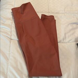 Old Navy Active Powersoft Leggings in Rust Size M